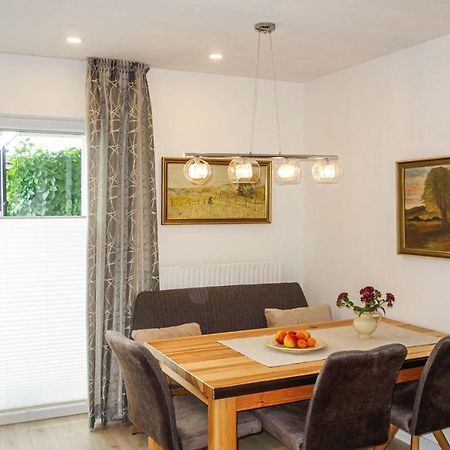 Beautiful Apartment In Dillenburg With Kitchen Екстер'єр фото